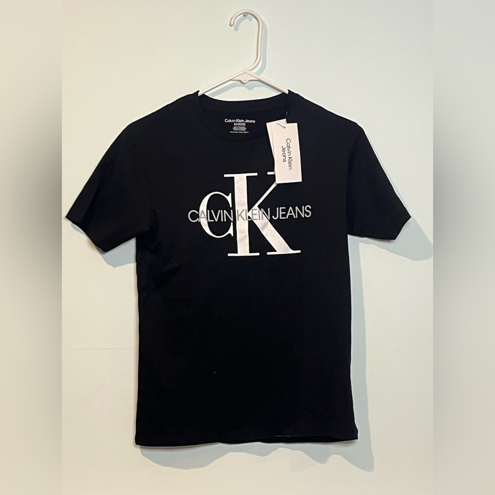 Calvin Klein Jeans Girls Black Tee with White Logo, Size Medium (10/12)